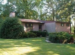 1809 Clayton Dr, Oxon Hill, MD