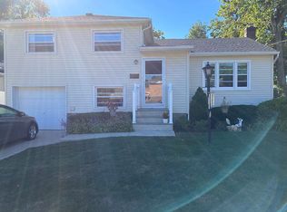 337 Unqua Rd, Massapequa, NY 11758