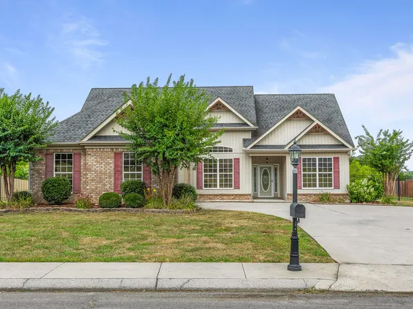 7610 Duskview Ct, Ooltewah, TN 37363