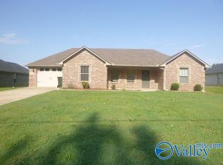 923 Charley Patterson Rd, New Market, AL 35761