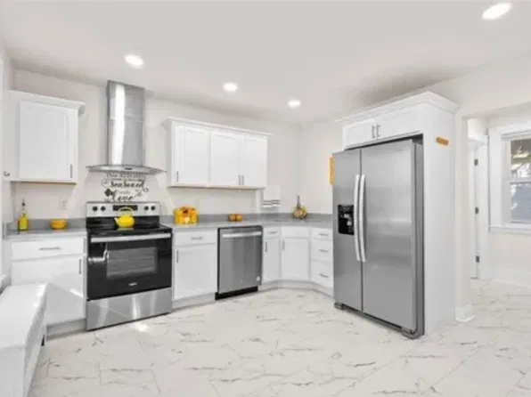 23 Elm St, New York Mills, NY 13417
