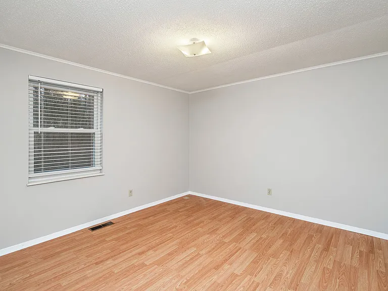 302 Wakefield Rd #A — Photo 17
