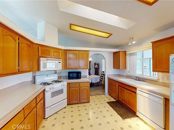 5th image of 913 Ironwood Ln