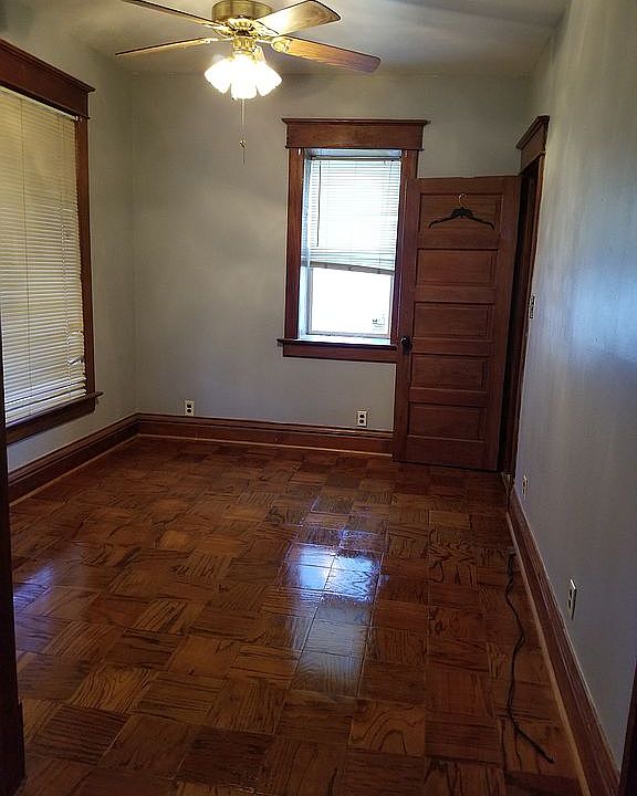 Downstairs bedroom 