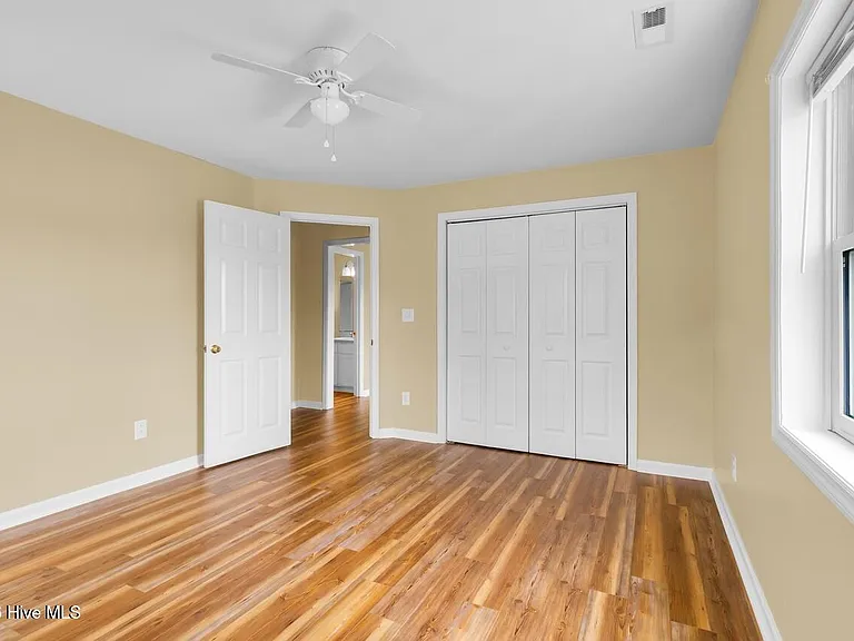 623 Hancock St — Photo 7