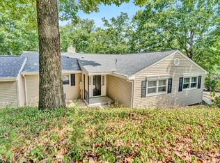 6652 Circleview Dr, Roanoke, VA 24014