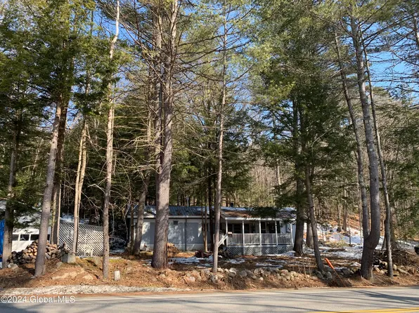 68 Friends Lake Road, Chestertown, NY 12817