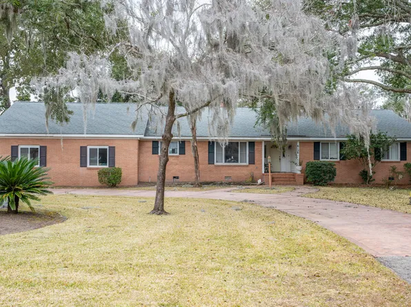 6126 Vaux Rd, Beaufort, SC 29906