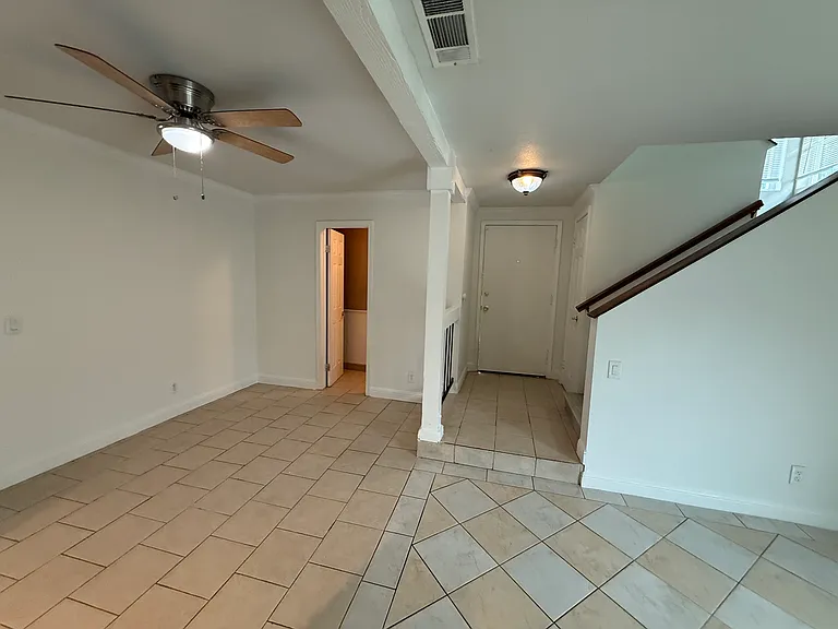 1723 E Flora St #A — Photo 16