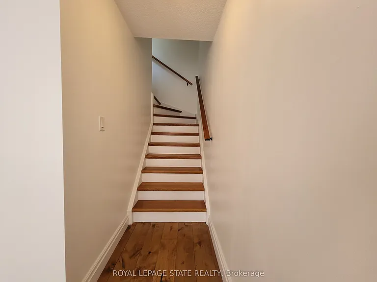 20 Laidlaw St #1122 — Photo 2