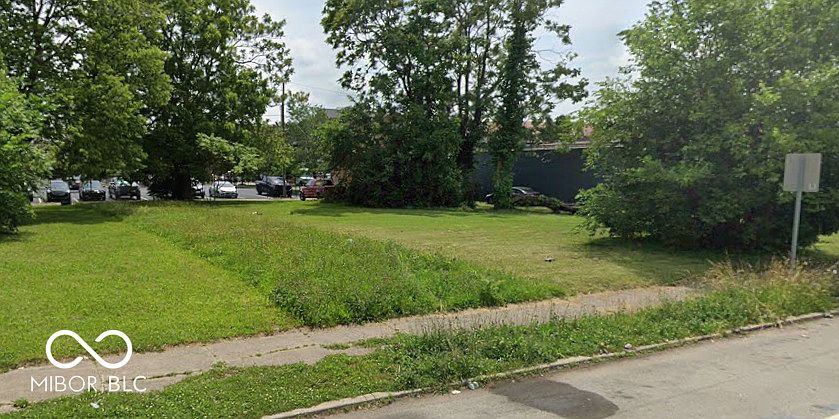 1st image of 3431 N Illinois St