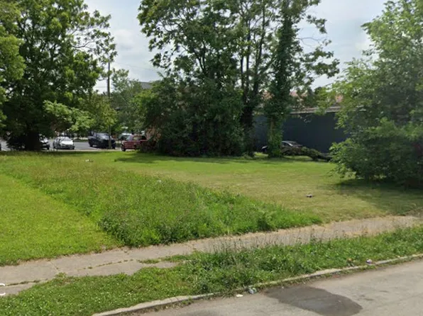 3431 N Illinois St, Indianapolis, IN 46208