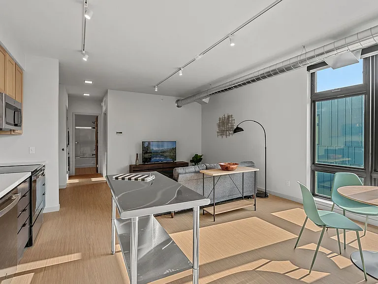 1515 Marshall Ave — Photo 21