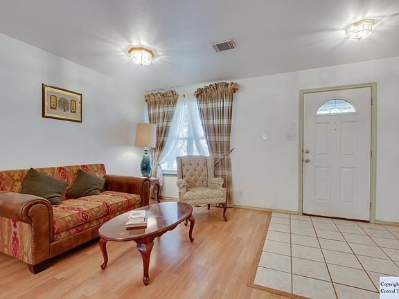 4th image of 394 Copper Point Dr