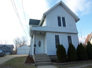 564 Douglas Ave, Elgin, IL 60120