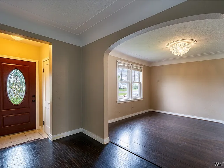 845 Cleveland Dr — Photo 4