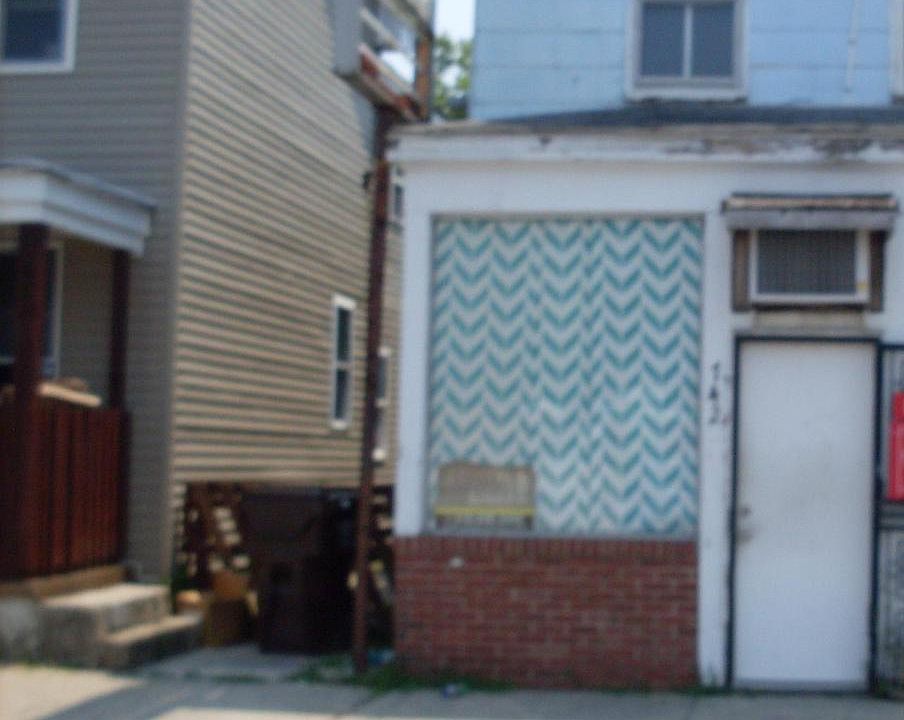 2nd image of 742 Race St