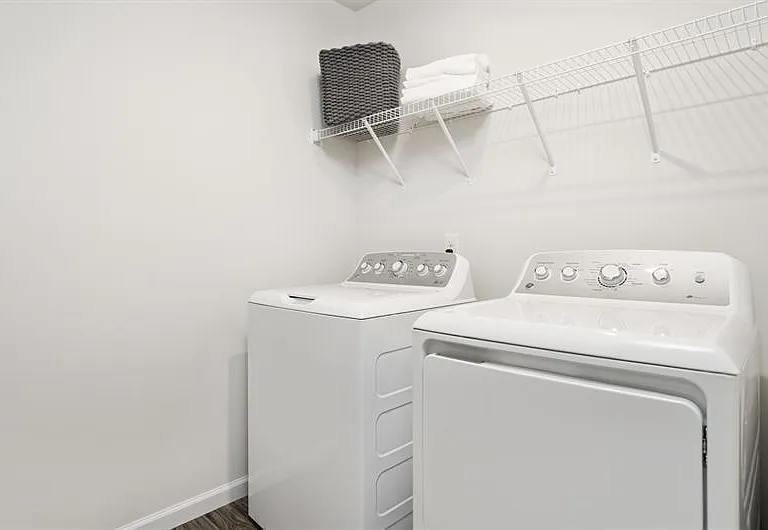 1326 S Ridge Dr E — Photo 17