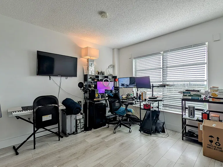 4174 Inverrary Dr #914 — Photo 13