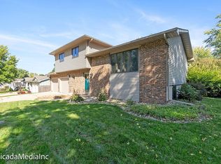 115 Rebecca Rd, Hudson, IA 50643