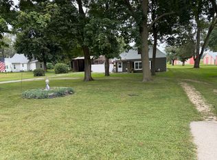 1713 E Rock Falls Rd, Rock Falls, IL 61071