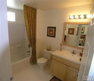 1551 La Esplanada Pl — Photo 4