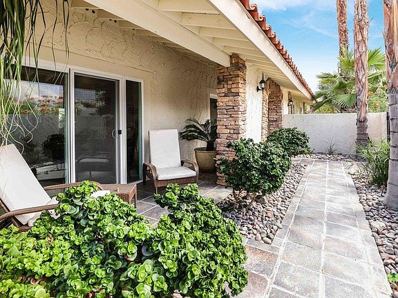 5th image of 1486 S Cerritos Dr