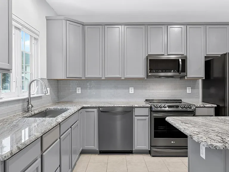 7015 Trek Way — Photo 18