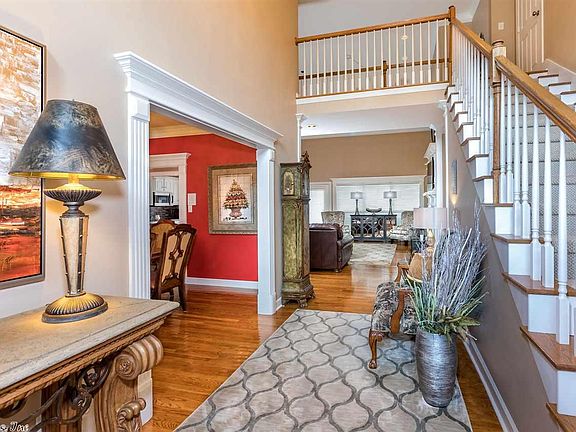 4th image of 2110 Wellington Woods Dr