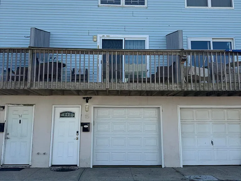 15 Beachway Ave #10 — Photo 4