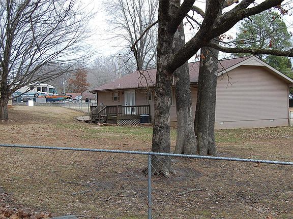 2nd image of 8101 Woodland Meadow Dr