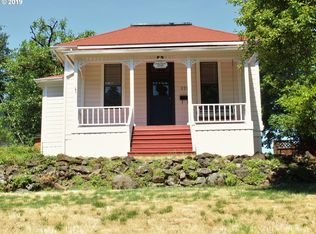 221 Jefferson St, Oregon City, OR 97045