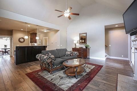4th image of 3990 Morton Ln