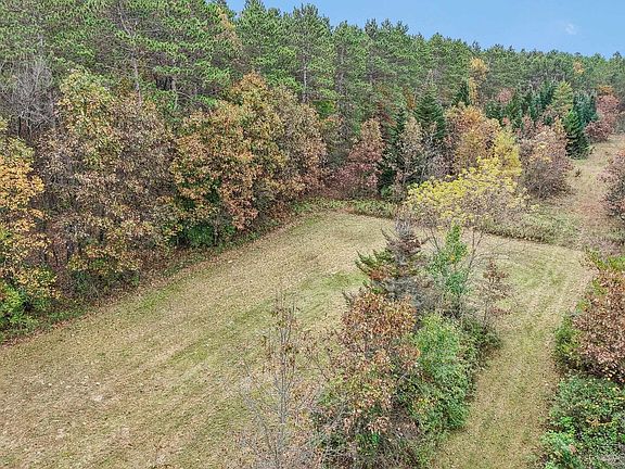 4th image of 5 Ac Town Hall Rd