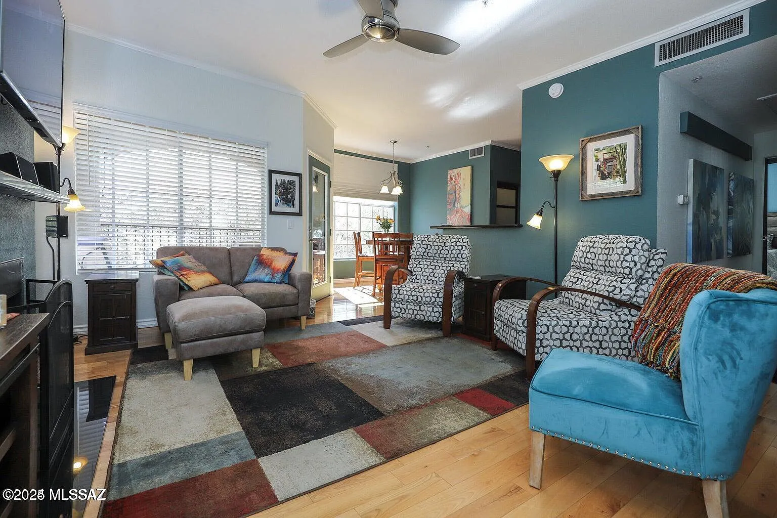 2 bed, 2.0 bath, 1057 sqft, $1,800 — Photo 3