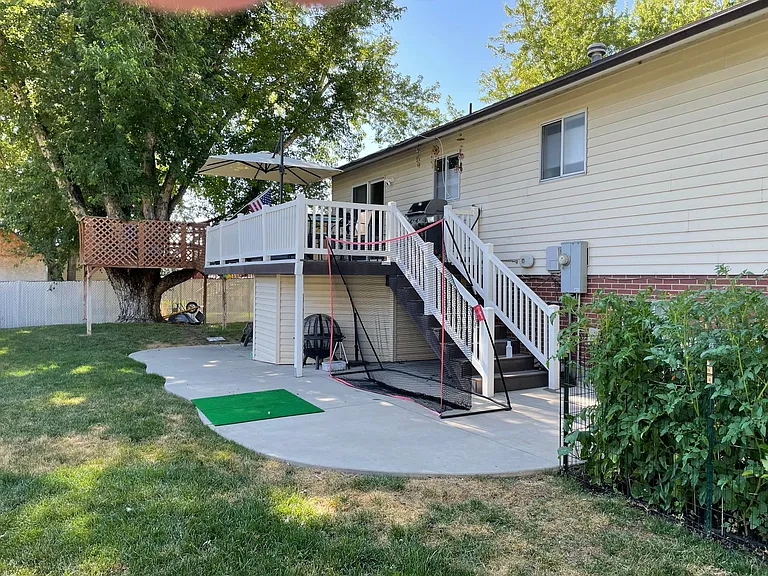 643 Creek View Rd — Photo 18