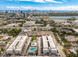329 SE 3rd St APT 502P, Hallandale Beach, FL 33009