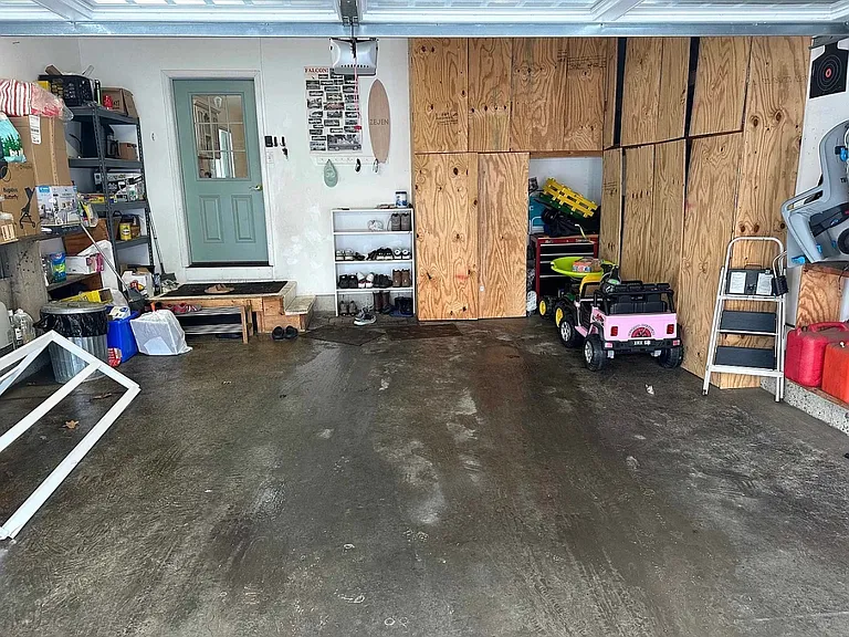 18 Kirby Rd — Photo 23