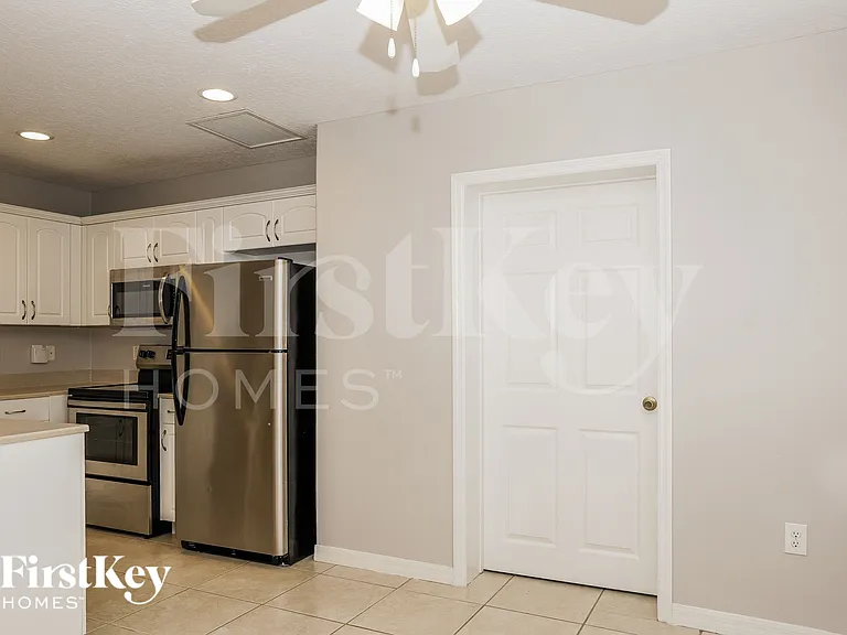 1136 Delmar Ter NE — Photo 6