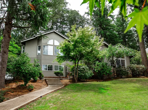 2660 Bowmont Dr, Eugene, OR 97405