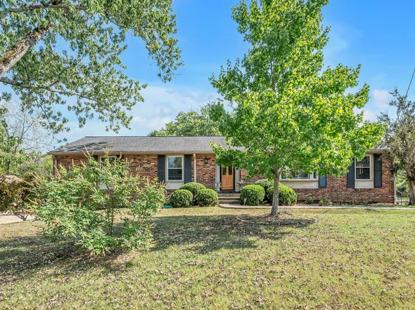 6313 Saint Henry Dr, Nashville, TN 37205