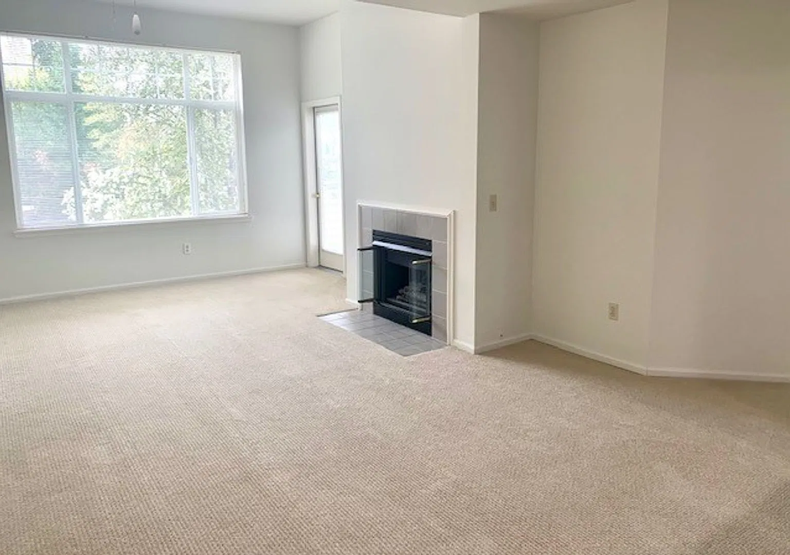 Bellevue Heights Apartments — Photo 2