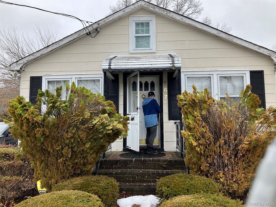 1st image of 167 Cedar Road E