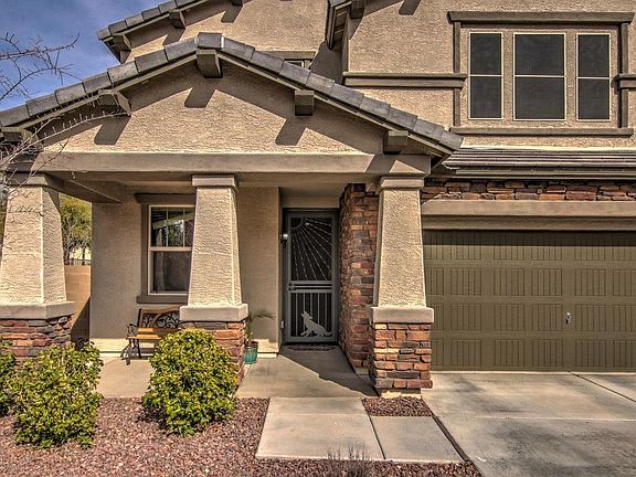 3rd image of 15884 W Poinsettia Dr