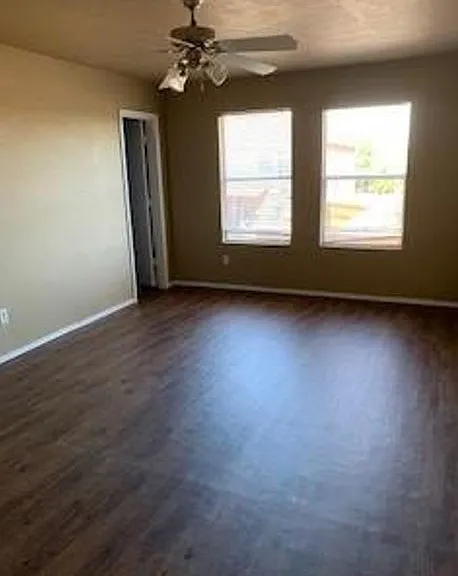 2712 Redwood St — Photo 8