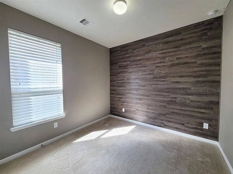 1128 Swinford Ct — Photo 9
