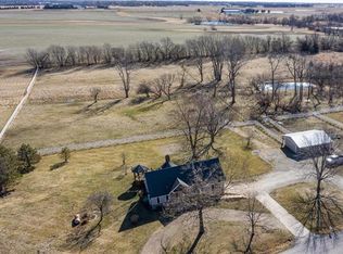 20075 Country View Dr, Spring Hill, KS 66083