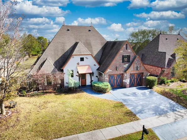 301 SW Beaujolet St, Bentonville, AR 72712