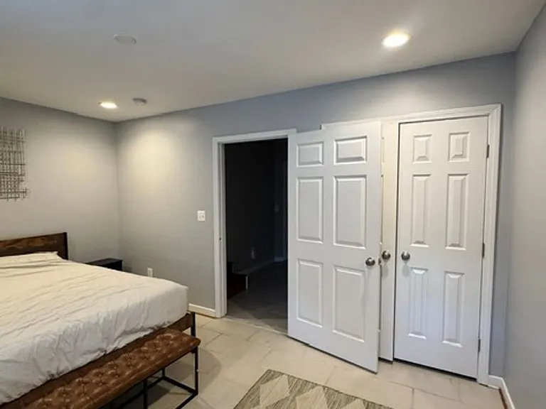(1) 330 - 37 T Street — Photo 11