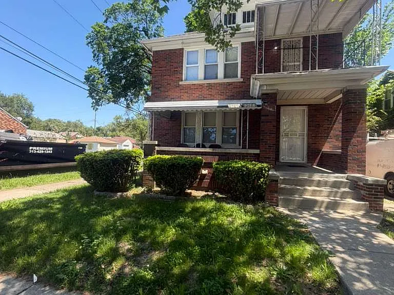 9188 Northlawn St — Photo 1